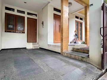 Rumah Cantik 2 Lantai Aman & Nyaman Dekat Unas Pejaten Pasar Minggu Jakarta Selatan