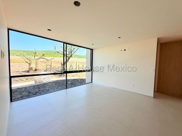 Invierte en el Nuevo Querétaro | Departamentos con Roof Garden VM235