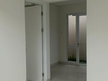 DIJUAL RUMAH PARAMOUNT PETAL ASTER MURAH