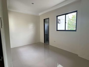 FOR SALE! 2-Storey House and Lot in Brgy Villamonte Bacolod city-AP
