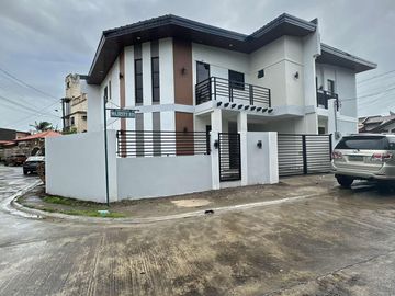 FOR SALE! 2-Storey House and Lot in Brgy Villamonte Bacolod city-AP