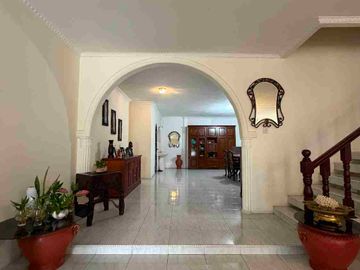 RUMAH 2 LANTAI DI TAMAN POLONIA III  MEDAN