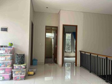 Disewa Cepat Rumah Rapi Full Furnished dan Elektronik di Cluster Krisan Banjar Wijaya