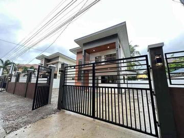 FOR SALE! 2-Storey House and Lot in Greensville North Bacolod City-AP