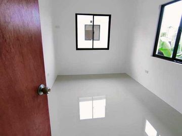 FOR SALE! 2-Storey House and Lot in Greensville North Bacolod City-AP