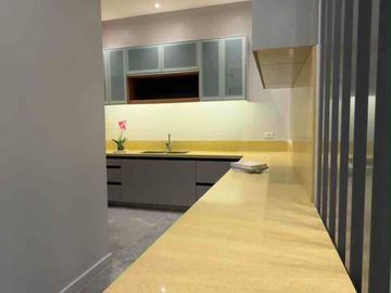 4 BR TOWNHOUSE for sale in San Juan near Xavier Ica Greenhills