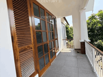 Dijual Rumah Mewah Di Kebayoran Residence, Bintaro Sektor 7 Lingkungan nyaman & Bersih.
