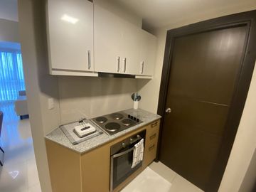 For Sale: Fully Furnished 3BR Corner Residence at Uptown Parksuites Tower 1, Bonifacio Global City