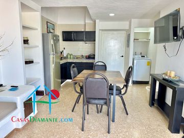 Departamento de playa con terraza y vista al mar