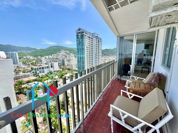 Departamento de playa con terraza y vista al mar