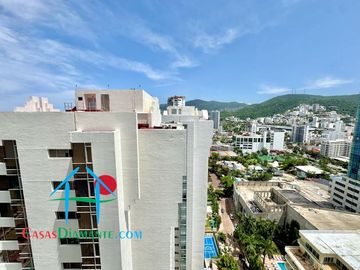 Departamento de playa con terraza y vista al mar