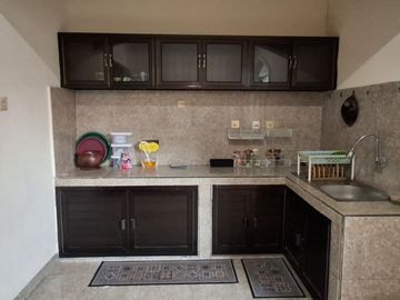 Disewakan rumah 3 BR furnished di Sanur Kauh, Densel