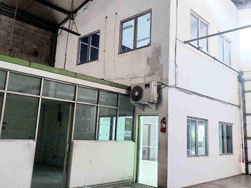 Gudang rapi siap huni berikut office 2 lantai di Taman Tekno
