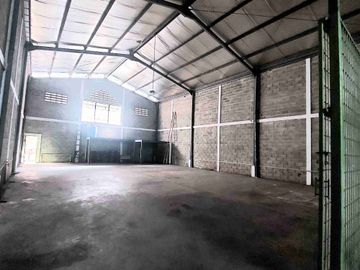 Gudang rapi siap huni berikut office 2 lantai di Taman Tekno