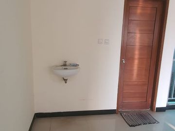 Disewakan rumah 2 lantai di Pulo Sirih, Galaxy, Bekasi
