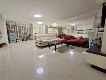 Apartemen Hoek Terluas 3 Kamar Semi Furnish  di Wisma Gading Permai Kelapa Gading Jakarta Utara