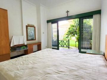 Rumah Mewah Sangat Terawat 2 Lantai Dijual, di Renon