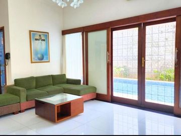 Rumah Mewah Sangat Terawat 2 Lantai Dijual, di Renon