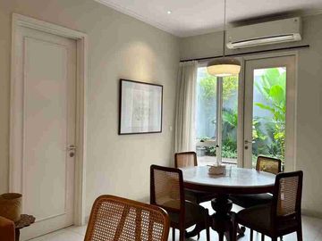 DIJUAL RUMAH ISTIMEWA SIAP HUNI DI ALAM SUTERA
