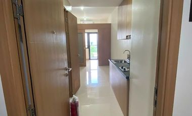 For Sale 1 Bedroom 26.82 sqm Unit with Balcony in Glam Residences, South Triangle, Quezon City