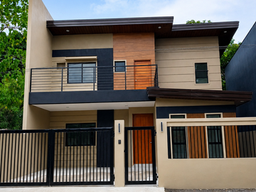 FOR SALE! 2-Storey House and Lot in Brgy Villamonte Bacolod City-AP