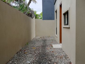 FOR SALE! 2-Storey House and Lot in Brgy Villamonte Bacolod City-AP