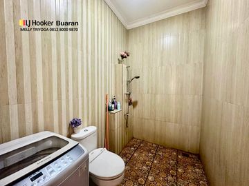 Dijual Rumah Cantik dengan Interior Modern Furnished di Komplek Al Duren Sawit Jakarta Timur