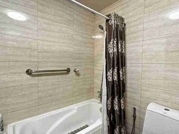 3 bedroom At Avalon Condominium with 1 dedicated parking near ayala mall