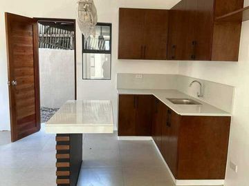 FOR SALE! 2-Storey House and Lot w/ 4 Bedrooms in Brgy Villamonte Bacolod City-AP