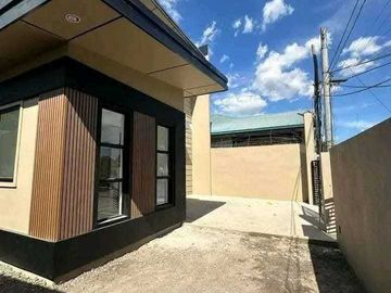 FOR SALE! 2-Storey House and Lot w/ 4 Bedrooms in Brgy Villamonte Bacolod City-AP