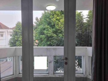 Disewa Rumah Bagus Cluster Vernonia Summarecon Bekasi