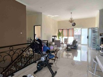 Dijual Rumah 2 lantai dekat SMA  Al Azhar Kemang Pratama bebas banjir
