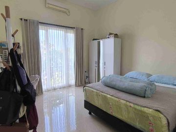 Dijual Rumah 2 lantai dekat SMA  Al Azhar Kemang Pratama bebas banjir