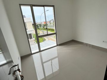 Rumah Hoek Nashville 2LT 7,5x10 75m2 2KT Siap AJB Pantai Indah Kapuk 2