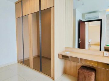 Disewakan Apartemen Central Park Furnished Lantai Tinggi - 2BR+1 (82.5 m²) Tower Alaina, 160 Juta/Tahun, Central Park, Jakarta Barat