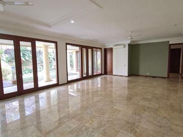 Dijual - Rumah di Area Strategis Cipete. Dekat MRT Stasiun