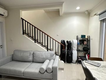 DISEWAKAN RUMAH FULFURNISHED DI CLUSTER ROSSINI, GADING SERPONG