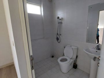 DISEWA RUMAH GREENLAKE AMERIKA MURAH