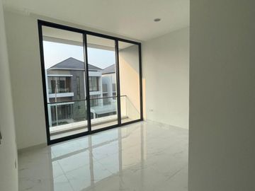 Disewakan Rumah Permata Hijau Residence Pik2, 12X20, 4+1Kt