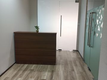 Disewakan Office Space / Kantor 115m2 Furnished Lokasi Strategis dekat Thamrin, Monas, Abdul Muis Jakarta Pusat