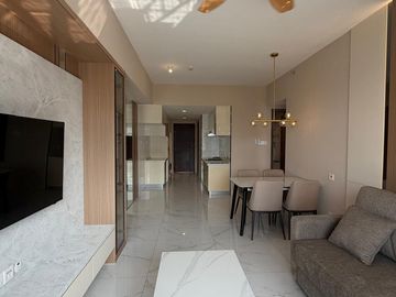DISEWAKAN APARTEMEN SKYHOUSE 3BR BSD FULL FURNISHED BRAND NEW SEBELAH MALL AEON