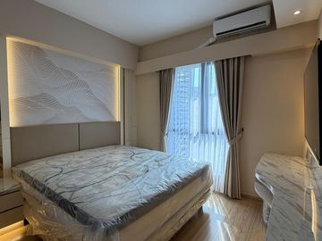 DISEWAKAN APARTEMEN SKYHOUSE 3BR BSD FULL FURNISHED BRAND NEW SEBELAH MALL AEON