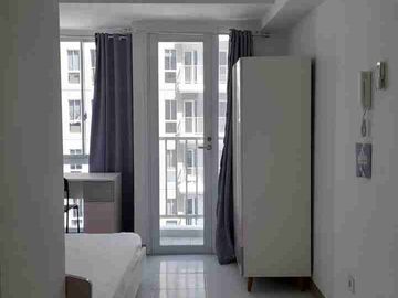 DISEWAKAN APARTEMENT TOKYO RIVERSIDE TYPE STUDIO SEMI FURNISHED