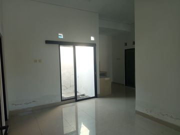 Rumah Siap Huni Sisa 2 Unit Hanya 3 Menit ke Cokelat Monggo