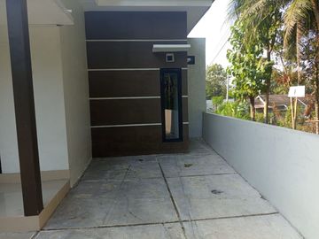 Rumah Siap Huni Sisa 2 Unit Hanya 3 Menit ke Cokelat Monggo