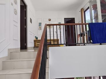 DIJUAL Apartemen Bassura City Lt 32 Full Furnished Lokasi sangat strategis dekat area perkantoran, dekat dengan Mall.