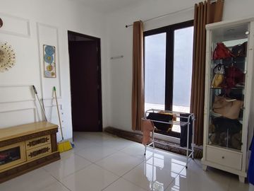 DIJUAL Apartemen Bassura City Lt 32 Full Furnished Lokasi sangat strategis dekat area perkantoran, dekat dengan Mall.