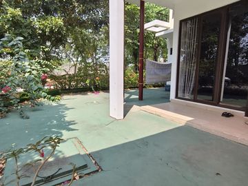 DIJUAL Apartemen Bassura City Lt 32 Full Furnished Lokasi sangat strategis dekat area perkantoran, dekat dengan Mall.