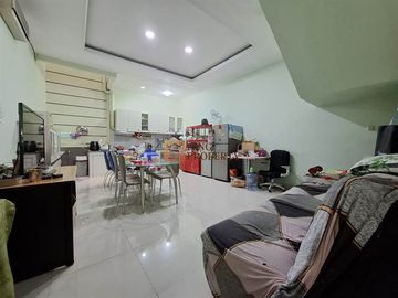 Dijual Rumah 3 Lantai di Komplek Bidara, Tomang, Jakarta Barat, 3 Kamar Tidur, Luas Lantai 75 M², Bebas Banjir