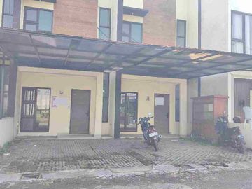 rumah 2 lantai minimalis harga 660jt di Panyileukan residen Bandung